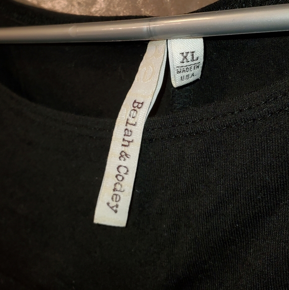 Blouse - Picture 2 of 3